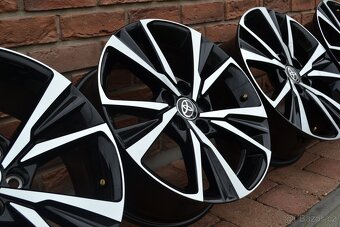 5x114,3 R18 Hliníkové disky Originál Toyota C-HR 2 - 5