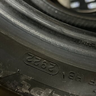 Zimní pneu 225/50 R17 98V Hankook 7mm - 5