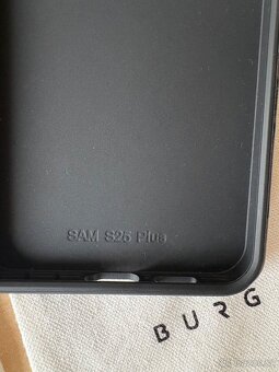 Kryty Burga na Samsung S25 Plus - 5