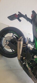 KAWASAKI Z900 (2025) - 5