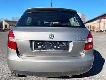 ŠKODA FABIA II.1.2HTP 2.MAJ. VELMI PĚKNÝ STAV HISTORIE TOP - 5