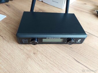 Bezdrátový mikrofonní systém UHF TONOR TW820 - 5