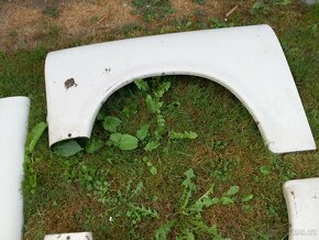 Trabant, kapoty, blatníky, papundekly , skla - 5