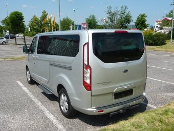 Ford TOURNEO CUSTOM 2.2TDCi 155Hp LONG 08/2015 8 MÍSTNÉ - 5