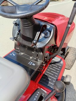 Prodám zahradní traktor HOP 12.5Hp - 5