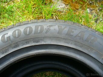 NOVÉ PNEU 215/65/17 M+S - 5