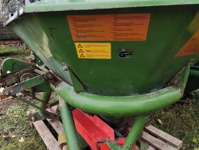 Rozmetadlo průmyslových Hnojiv Amazone - 5