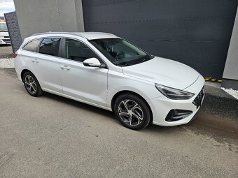 Hyundai i30 kombi 1.6crdi 85kw r.v 3/2021kamera 2x klič -ČR - 5