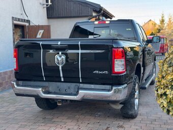 Dodge RAM 1500 - 5