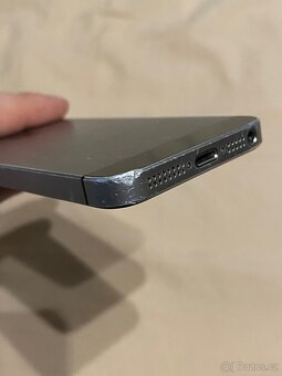 iPhone SE (2016) 64GB - 5