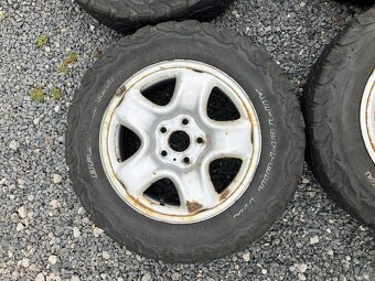 BF Goodrich AllTerrain 215/65 R16 na discích 5x114.3 - 5
