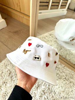KARL LAGERFELD ČERNÝ A BÍLY KLOBOUK - 5