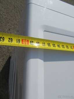 Nabízím pračku Beko přední plnění na 6 kg prádla. Jako nová. - 5