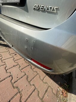 Avensis 2.0 D-4D 2010 - 5