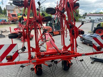 Obraceč sena, píce KÜHN GF 8702 - 5