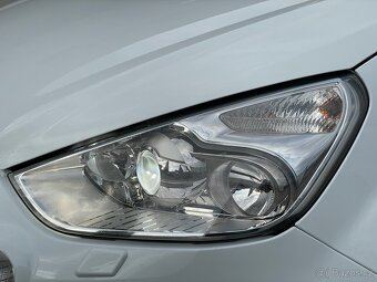 Ford S Max 2.2 Titanium Plus ST Max Výbava - 5