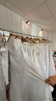 LIKVIDACE SVATEBNÍHO SALONU – Svatební šaty & doplňky. - 5