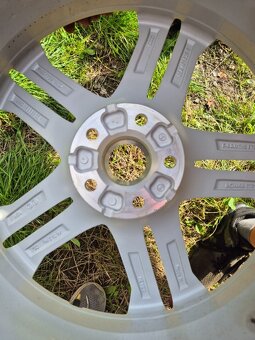 Alu disky Audi Q5 R19 et39 8j - 5