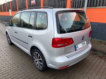 VW Touran 1.6 TDi DSG Serviska - 5