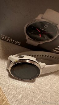 Garmin Venu 2S Silver/Gray - 5