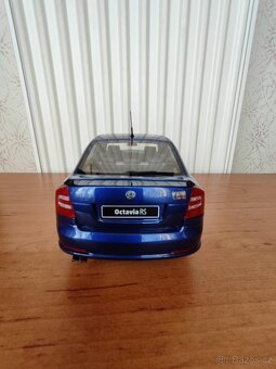 OttOmobile 1/18 - 5
