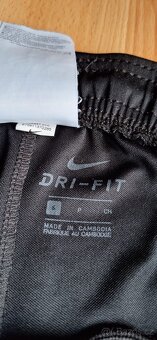 Kraťasy NIKE, vel. S - 5