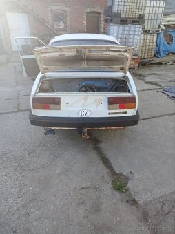 Škoda 105 - 5