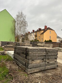 Prodám betonové silniční panely 300x120x21 - použité - 5