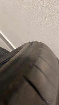 4ks Letní pneu 215/55 R17, Goodyear (2ks), Hankook (2ks), 6m - 5