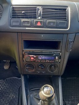 Prodám VW Golf 1,9 TDi combi, diesel, 66kw, r.v. 10/2001, - 5