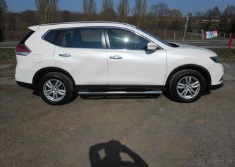 Nissan X-Trail 1,6 120kW Serviska EXKLUSIV benzín - 5