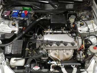 Honda civic coupe 6g 1.6i 81.500km najeto - 5