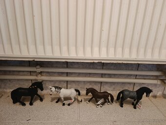 Schleich výprodej -30% 2/3 - 5