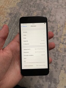 iPhone SE 2020 64gb bílý - 5