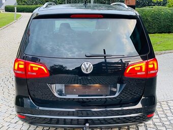 Volkswagen Sharan 2.0TDI AUT Bi XENONY VÝHŘEV HIGHLINE TAŽNÉ - 5