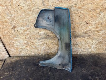 PRAVÝ PŘEDNÍ BLATNÍK VOLKSWAGEN GOLF 2 - 5