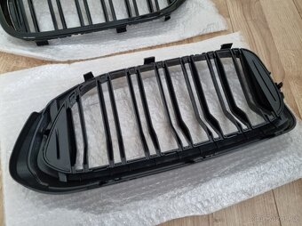 CERNA MASKA GRIL BMW rad 5 model G30 G31 G38 - 5