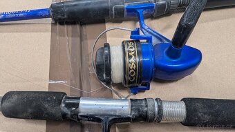 Rybářské pruty s navijáky a podběrák - 5