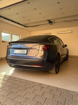 TESLA model 3 Performance    PRODLOUŽENÁ ZÁRUKA - 5
