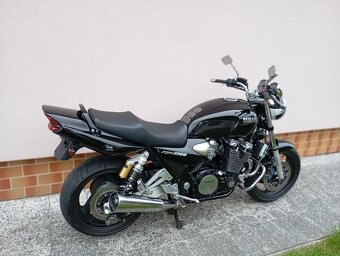 YAMAHA XJR 1300 - 5