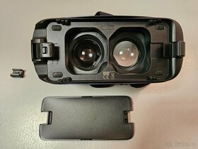 Oculus Gear VR - brýle na virtuální realitu plus ovladač - 5