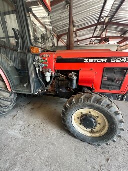 TRAKTOR ZETOR 5243 - 5