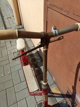Stará koloběžka retro - 5