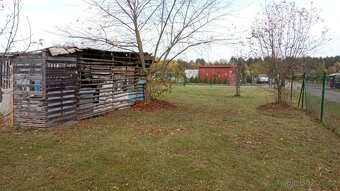 Stavební pozemek 1 hod od Prahy - 5