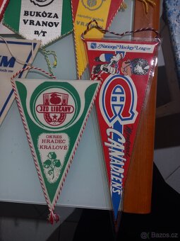 Retro vlajky a odznaky - 5