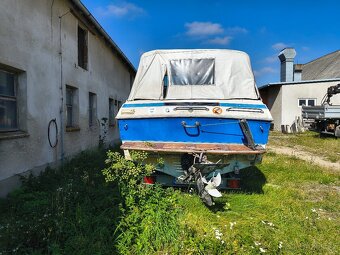 Kajutová motorová loď Wellcraft+přívěsný vozík - 5