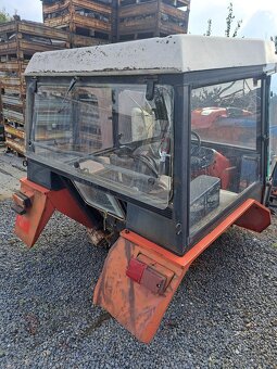 Zetor uřI kabina - 5