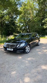 Mercedes-Benz E220 - 5