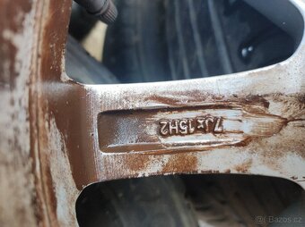 Prodám ALU kola s letním pneu na Toyotu Corolla - 5