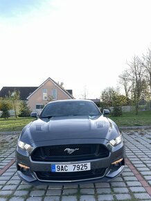 Ford Mustang GT 5.0 324kw - 5